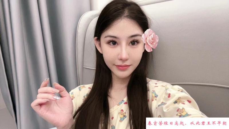 天河性感七七 第2张
