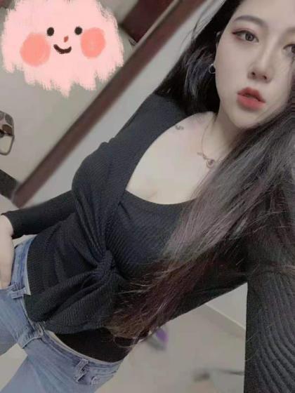 龙岗区身材好的倩倩 第1张