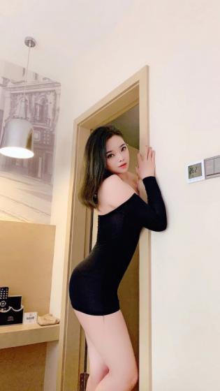 虹口区蜜桃臀少妇 第1张