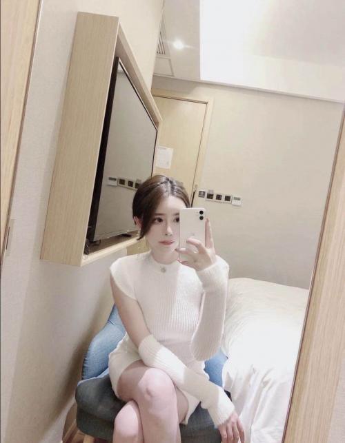 清纯御女肤白貌美身材苗条无套后入 第1张