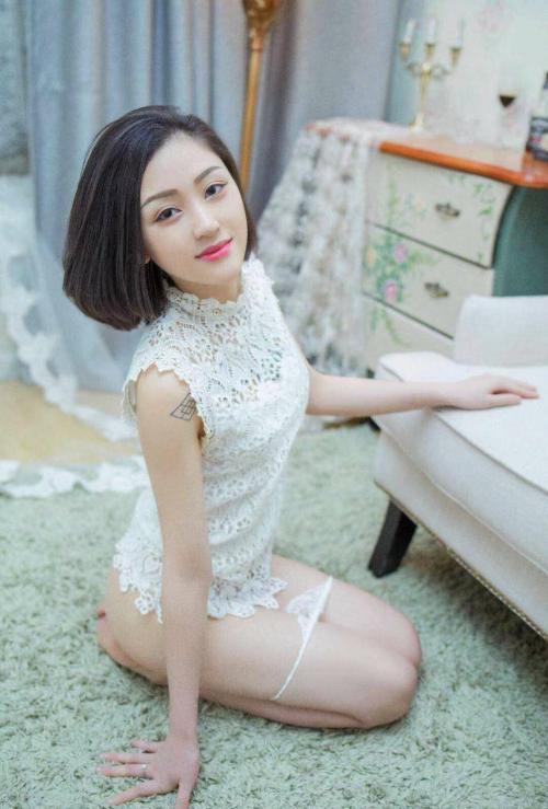 性感的小甜妹 第1张