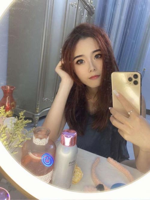 年轻白嫩，兼职小妹妹 第3张