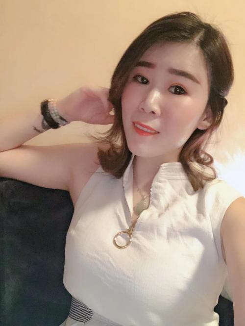 白云三元里娜娜 第1张
