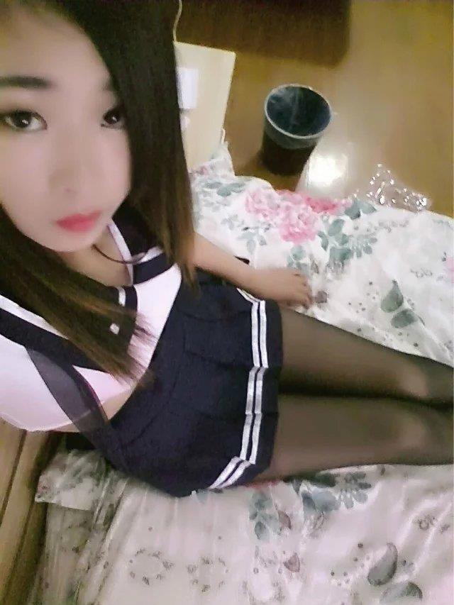 亲验证非常漂亮的小妹 第1张