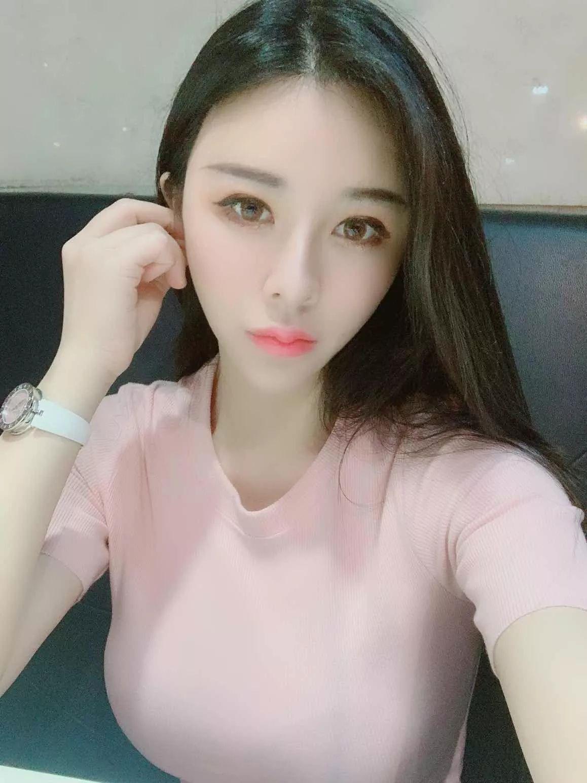 成都青羊区靓倩:高颜值,大波好身材,难得好炮架 第1张