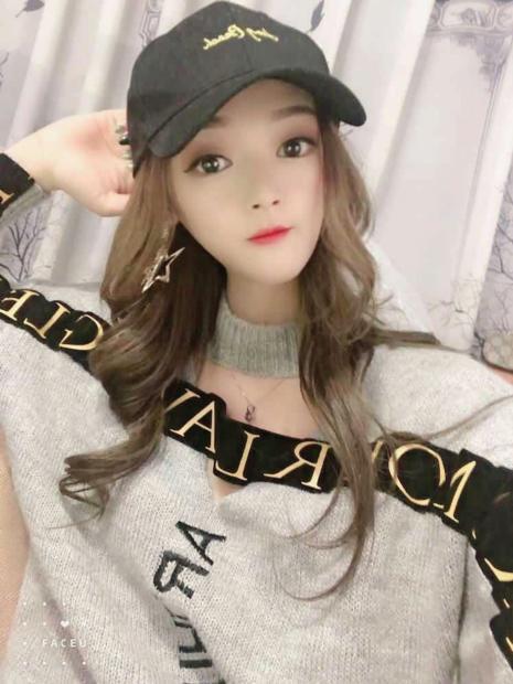 同和很有女友feel的萱萱 第1张
