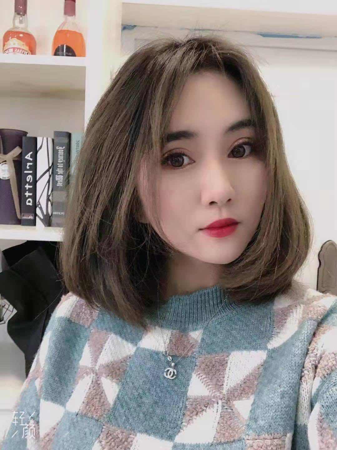 优雅贤淑女生小琪，36C大咪咪 第2张
