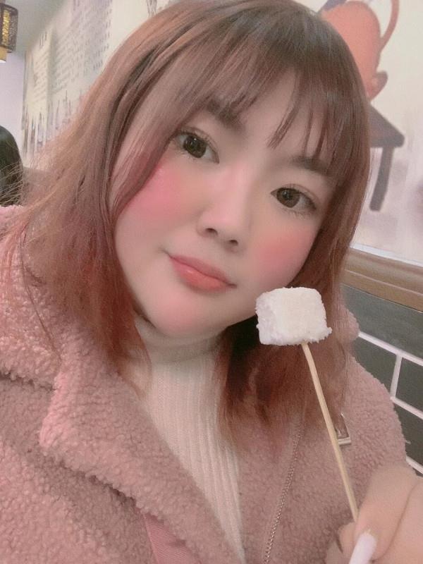 南京三山街小胖妹 第1张
