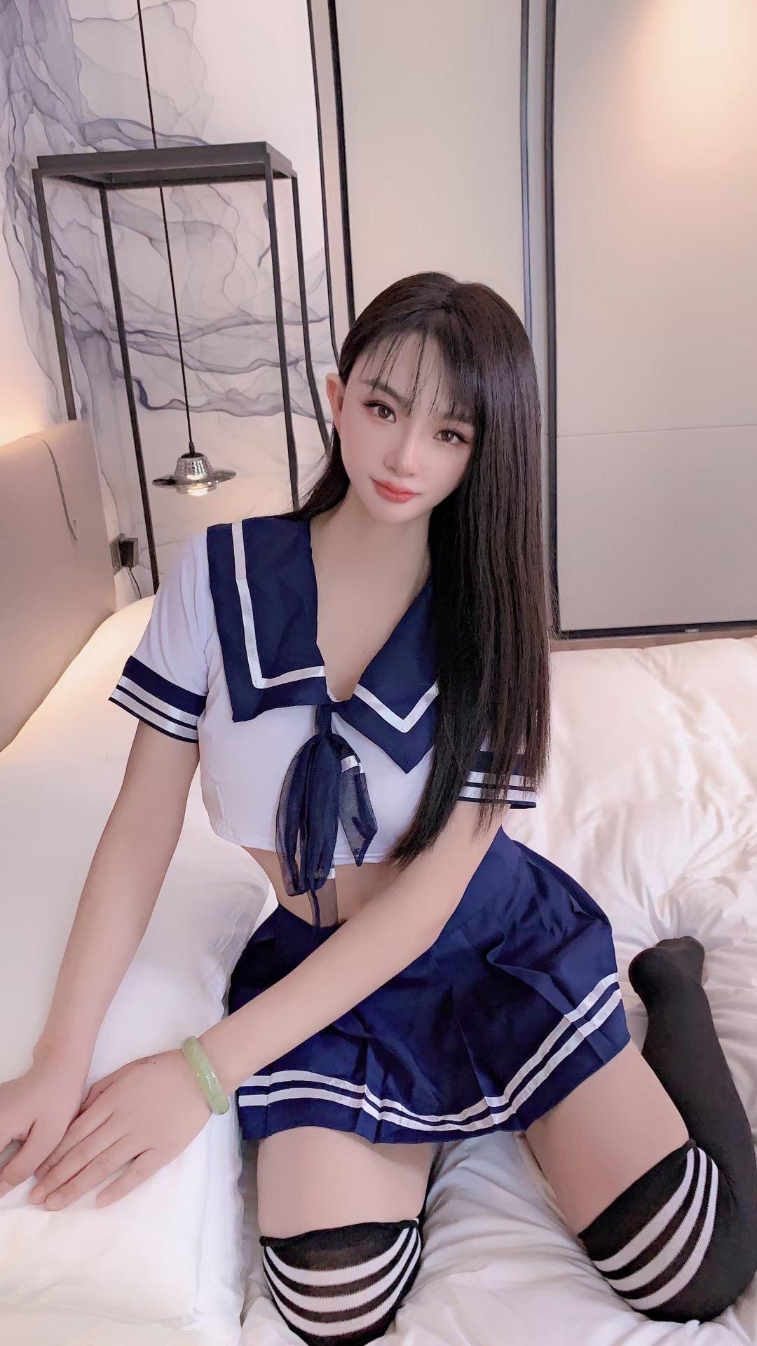 大熊制服美女珠珠 第2张