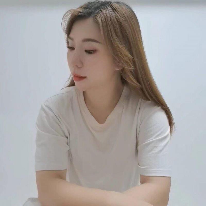 熟女芯芯 第2张