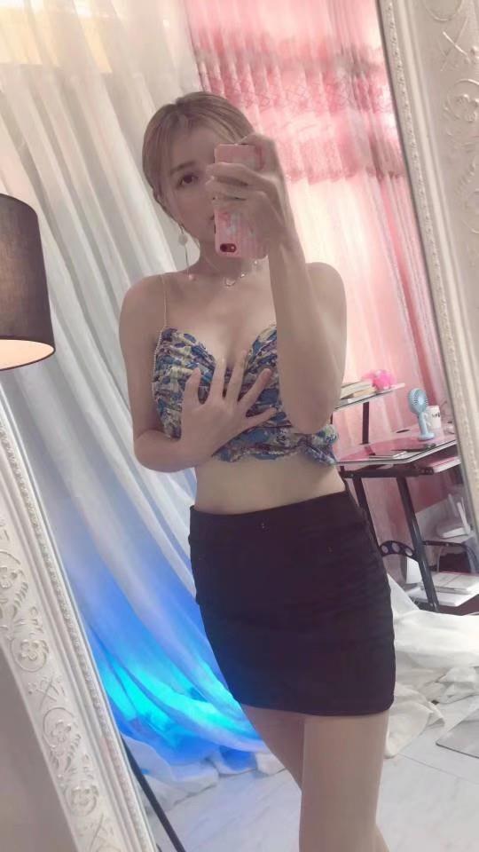 青春嫩鸡萱萱 第1张