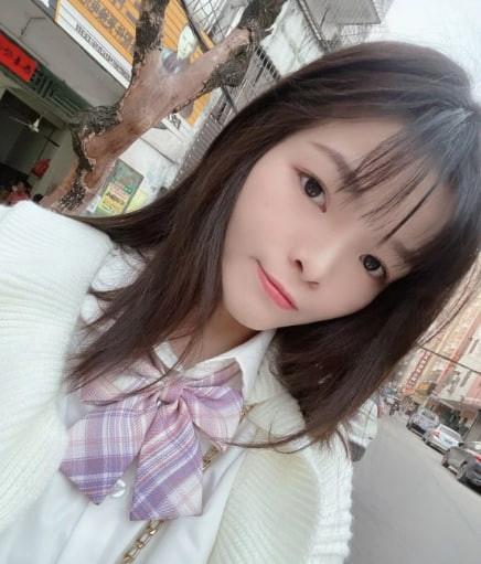 三山街小萝莉 第1张