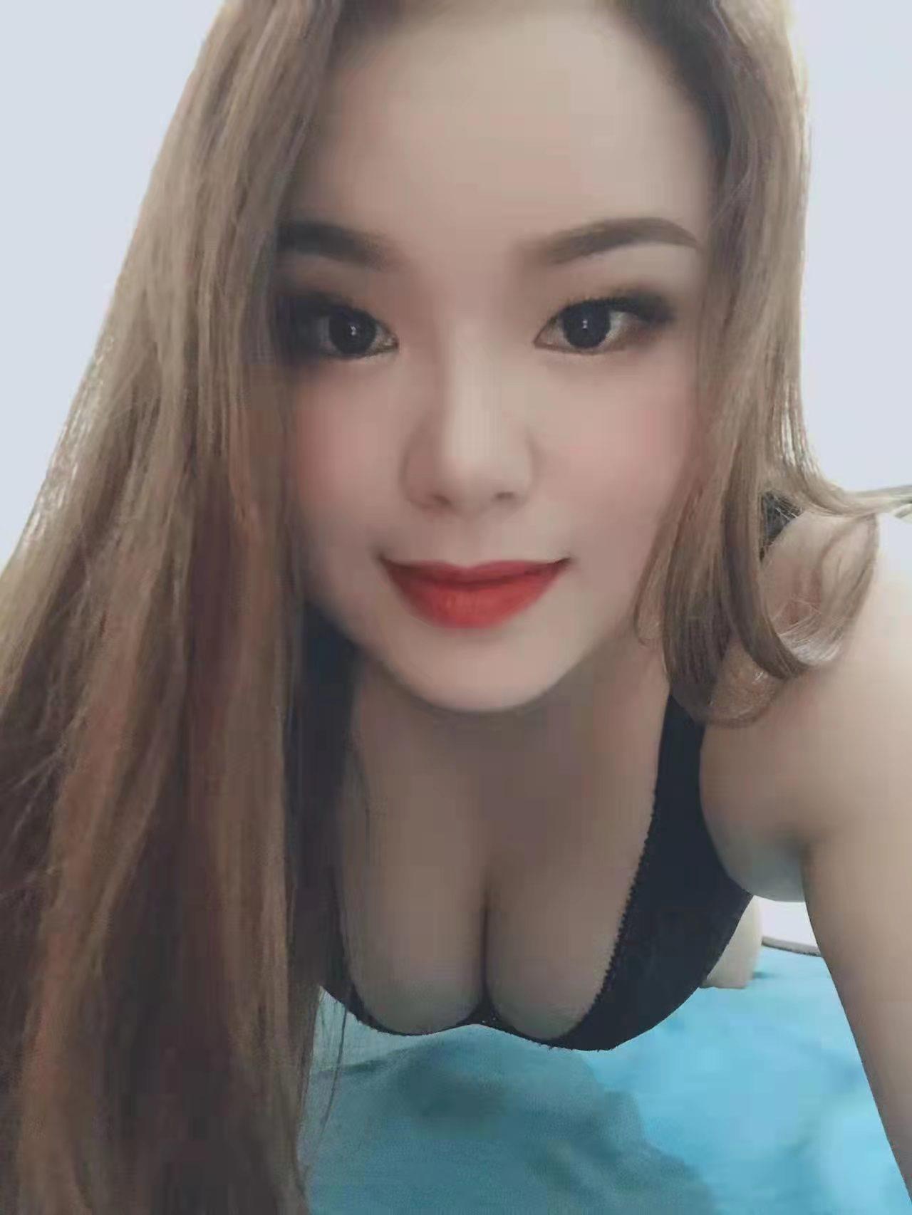36D制服诱惑刺激得很 第2张