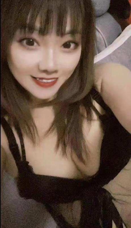 有意思的小姐姐 第1张