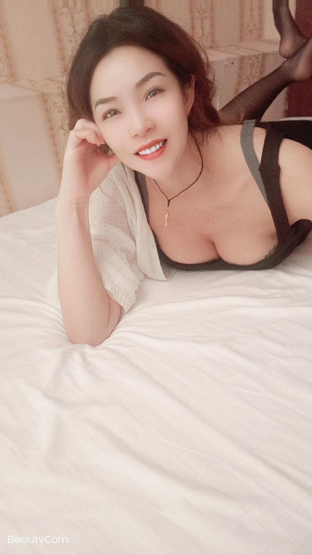 一次不错的释放体验，丰乳肥臀雅倩，皮肤真滑 第1张