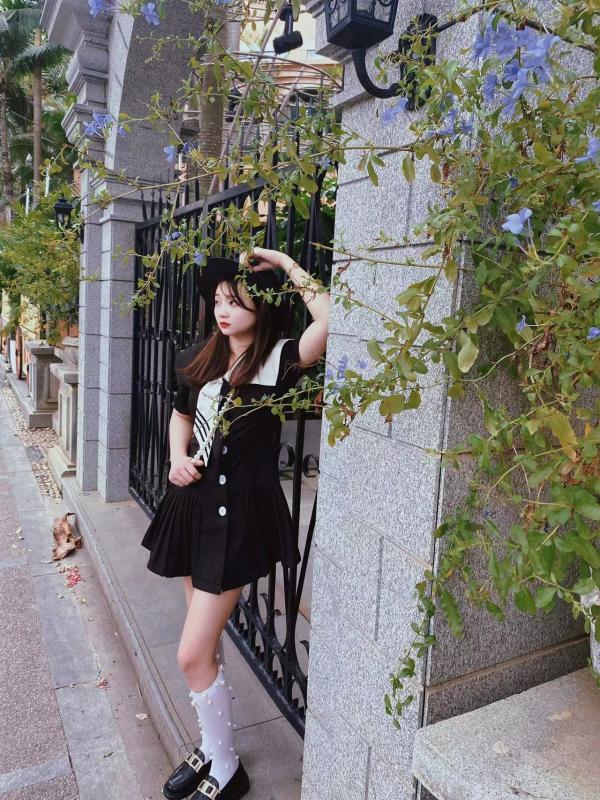 99年紧致小妹 第3张