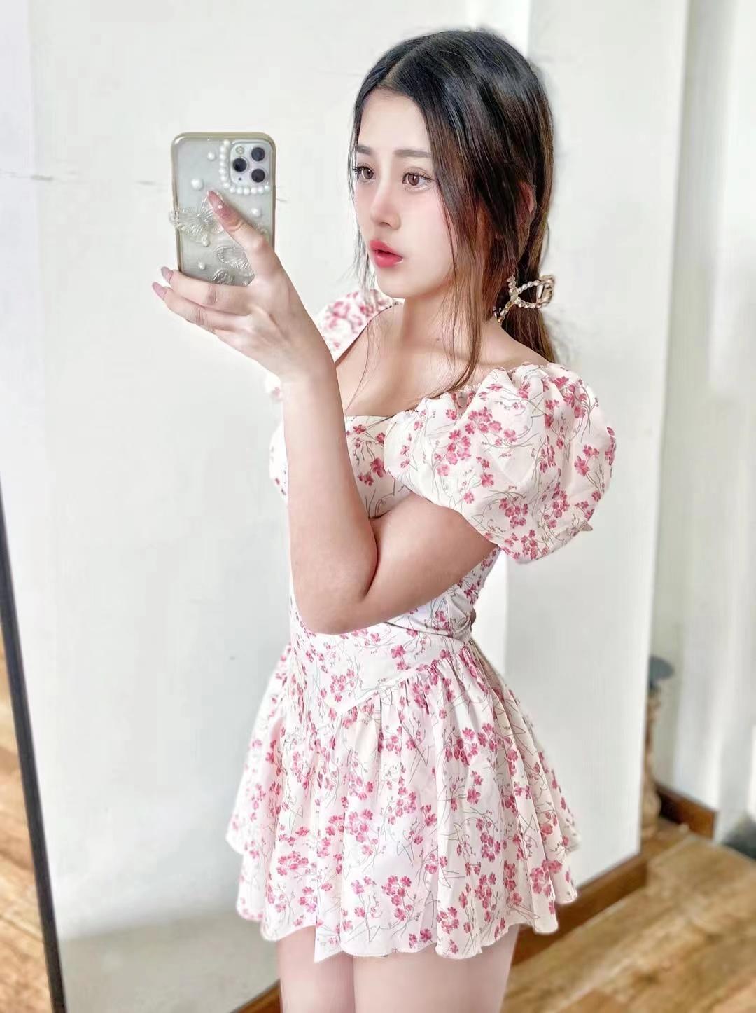 小花裙妹子，各方面都不错 第2张