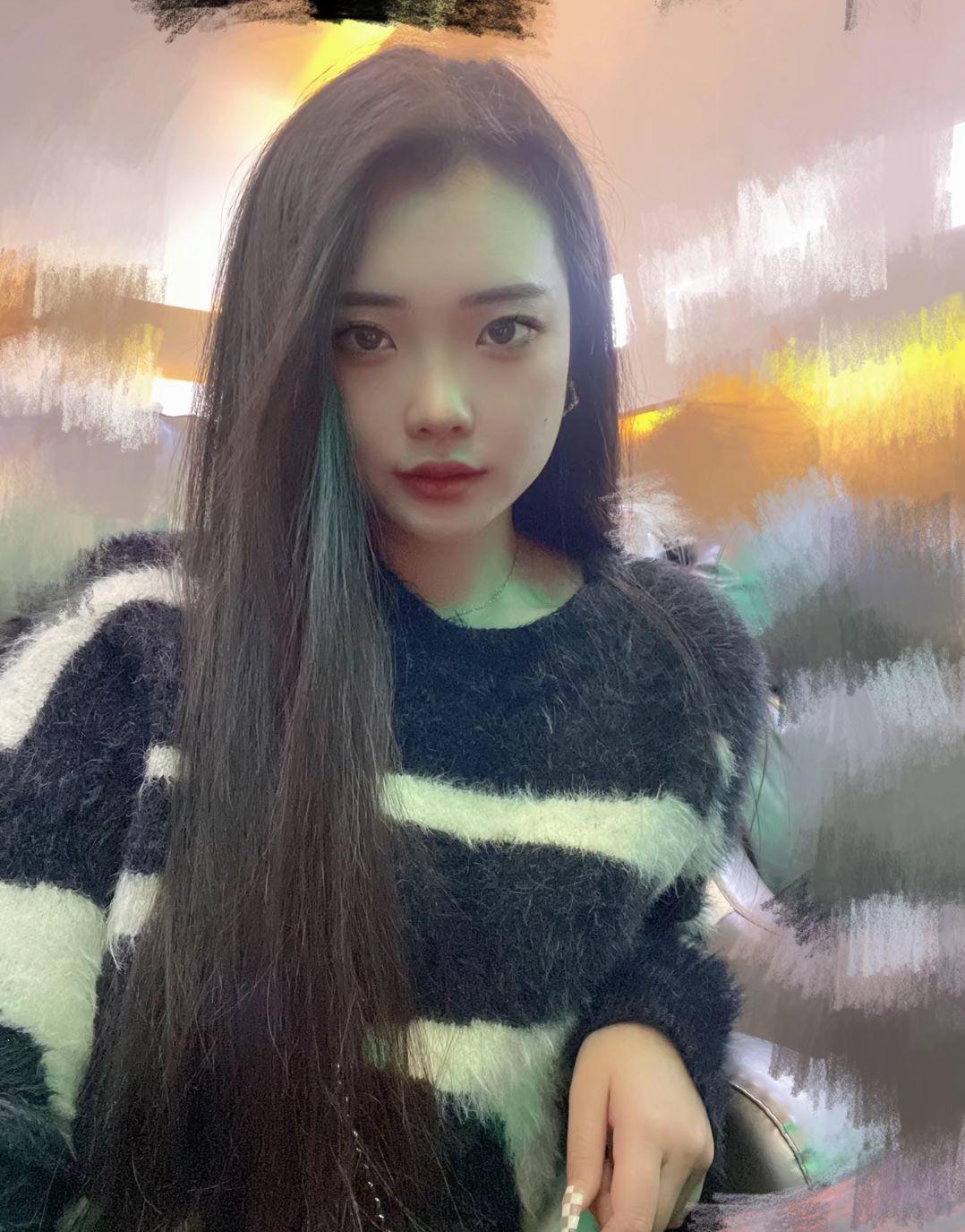 武侯区体验一个年龄不大的美女，技术不错，活好 第1张