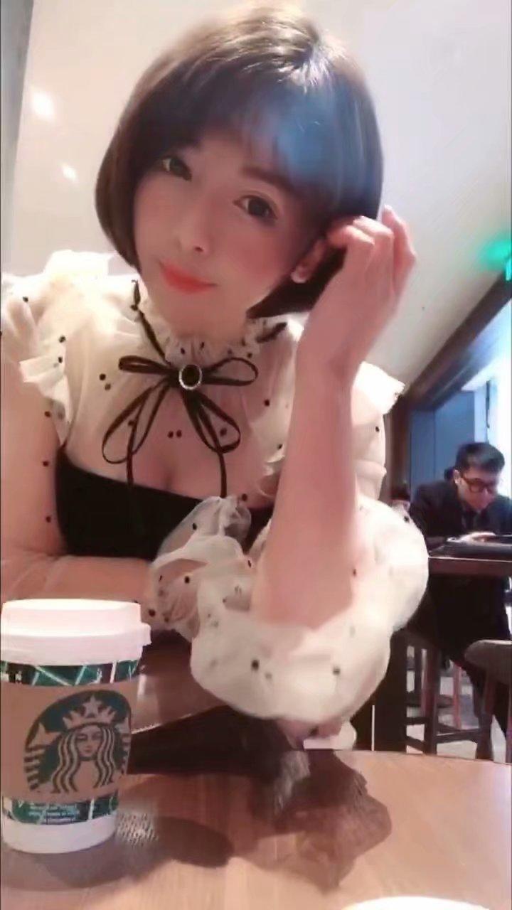 嫩嫩的妹子，已经爽的飞起 第2张