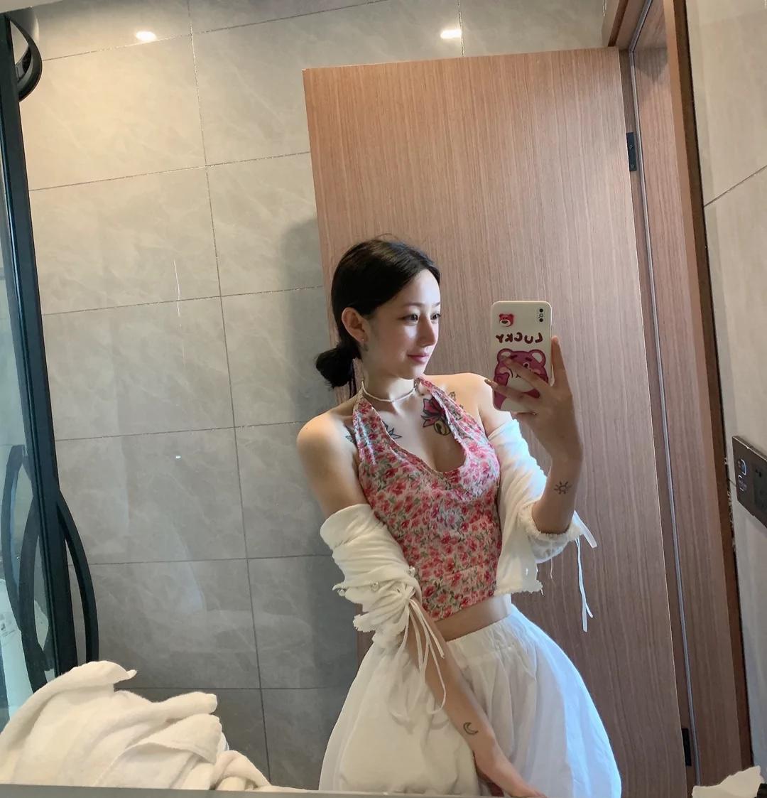 武侯区验证网红脸美女沫沫，把妹子的屁股都打红了 第1张