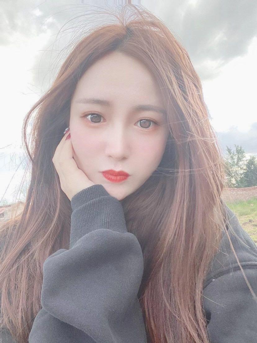 出差武汉体验外表文静的服务系漂亮小姐姐 第1张