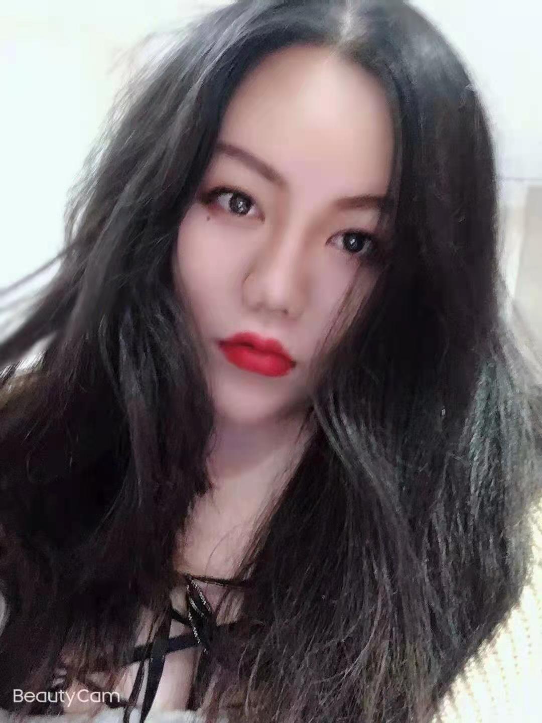 惠济万达附近妹子 第1张