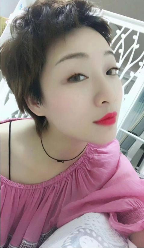 验证短发翘臀妹丸子 第2张