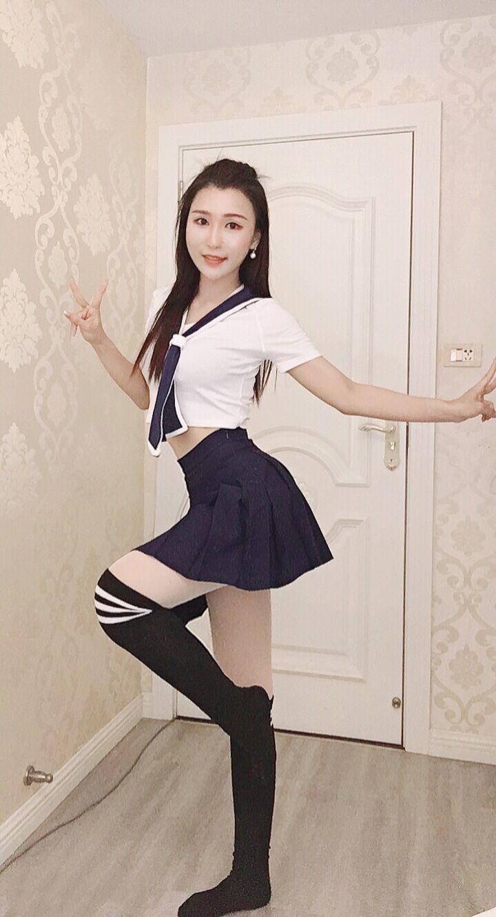 湖南姑娘丫丫火辣辣，骚气版“薇娅” 第1张